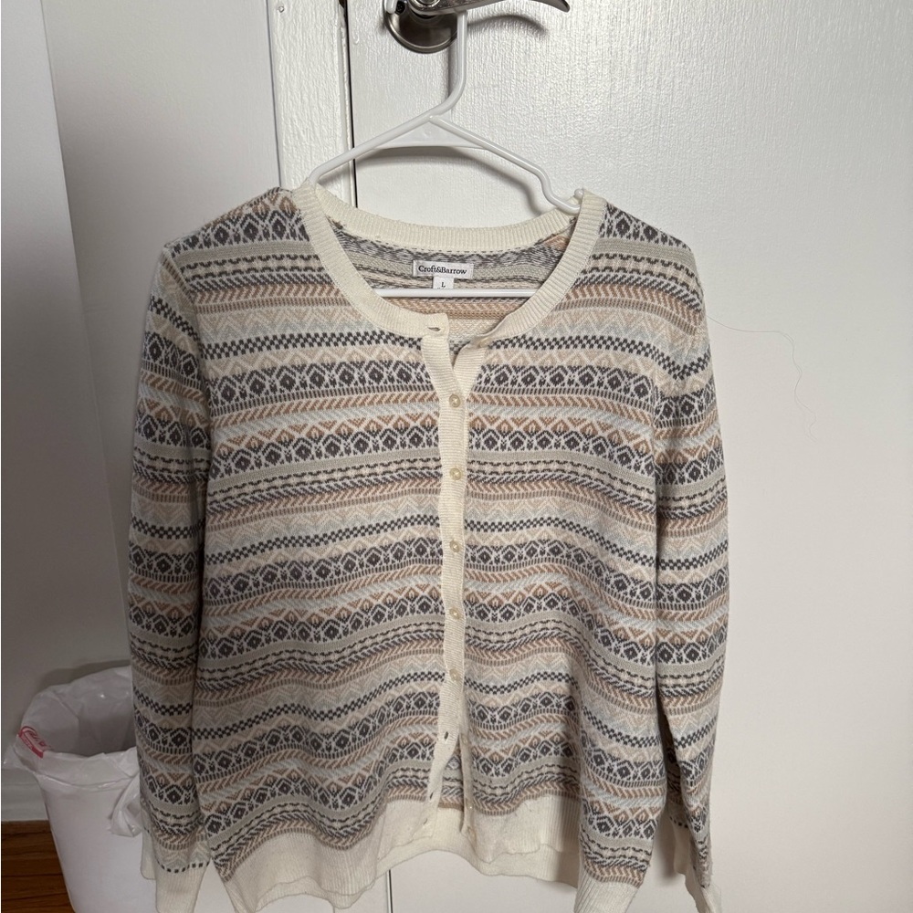 Croft & Barrow Cream and Gray Patterned Cardigan